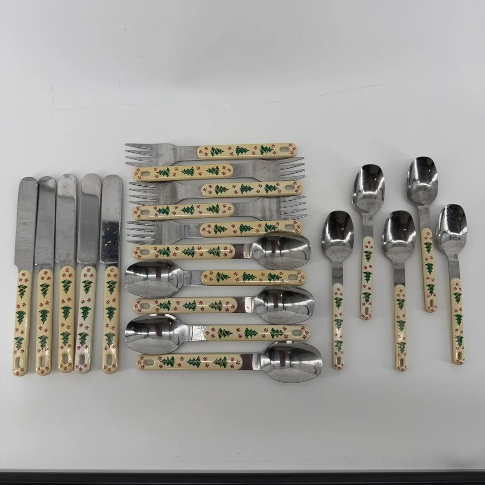 Oneida 20pc Christmas Tree Flatware Set Stainless Steel Holiday Silverware VTG